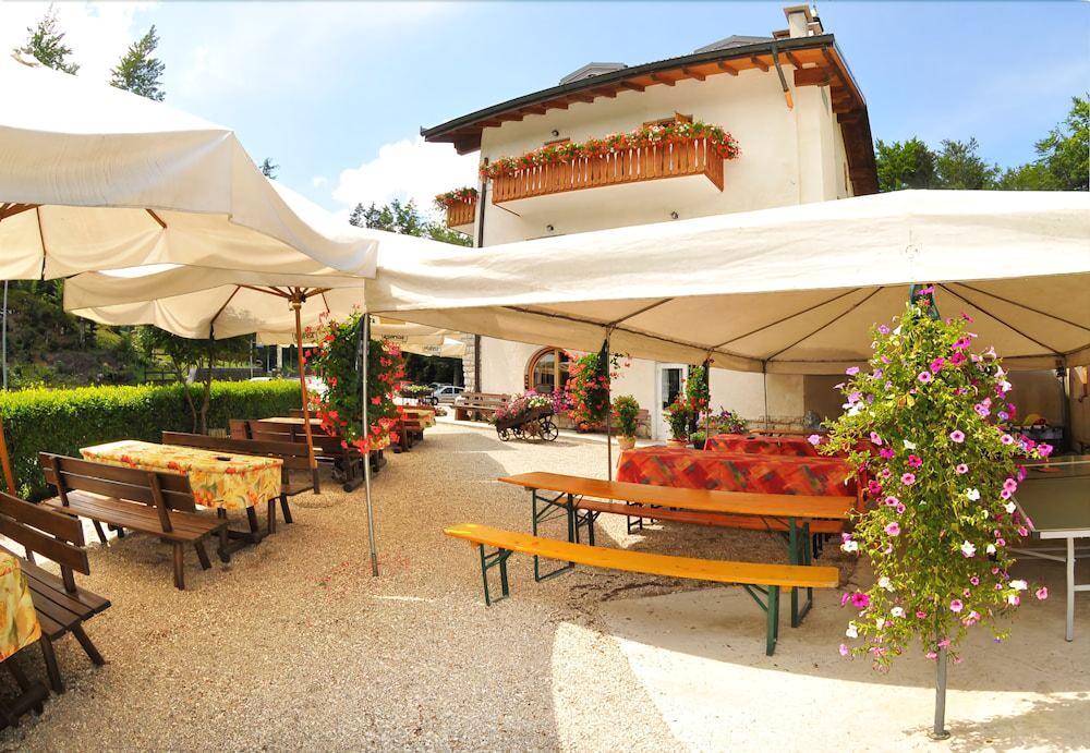 Albergo Nido Verde Chiesa  Exterior photo